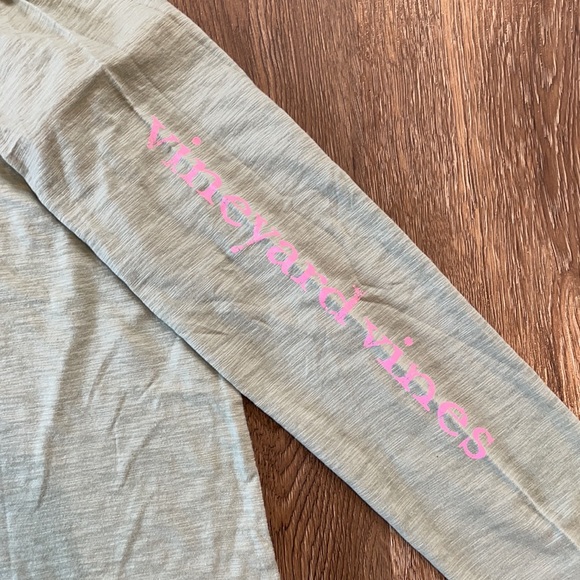 Vineyard Vines Shirt - Picture 4 of 5